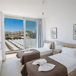 3-schlafzimmer-villa Mit Privatem Pool Im Zentrum By Interhome Feriehus