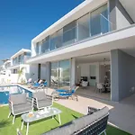 Feriehus 3-schlafzimmer-villa Mit Privatem Pool Im Zentrum By Interhome Protaras