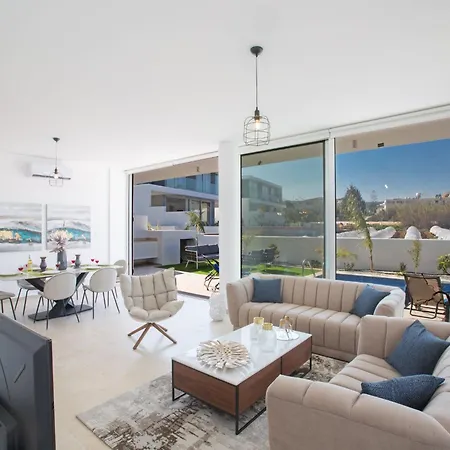 3-schlafzimmer-villa Mit Privatem Pool Im Zentrum By Interhome * Protarász