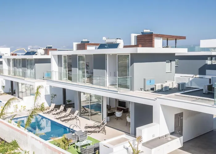 Nyaraló 3-schlafzimmer-villa Mit Privatem Pool Im Zentrum By Interhome Protarász