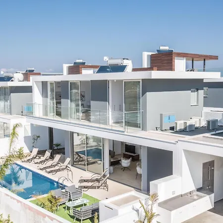度假居 3-schlafzimmer-villa Mit Privatem Pool Im Zentrum By Interhome 普罗塔拉斯