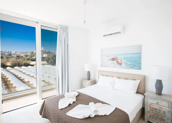 3-schlafzimmer-villa Mit Privatem Pool Im Zentrum By Interhome Protaras